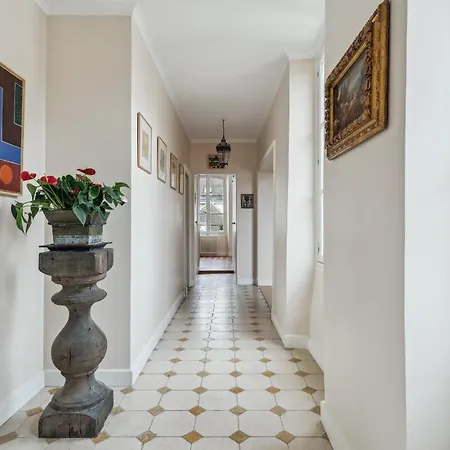 Le Marais & Place Des Vosges - 3br - Cityapartmentstay