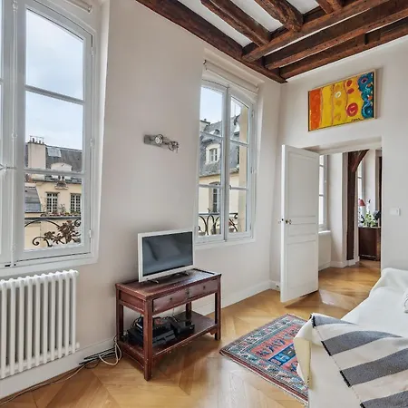 Le Marais & Place Des Vosges - 3br - Cityapartmentstay Apartament